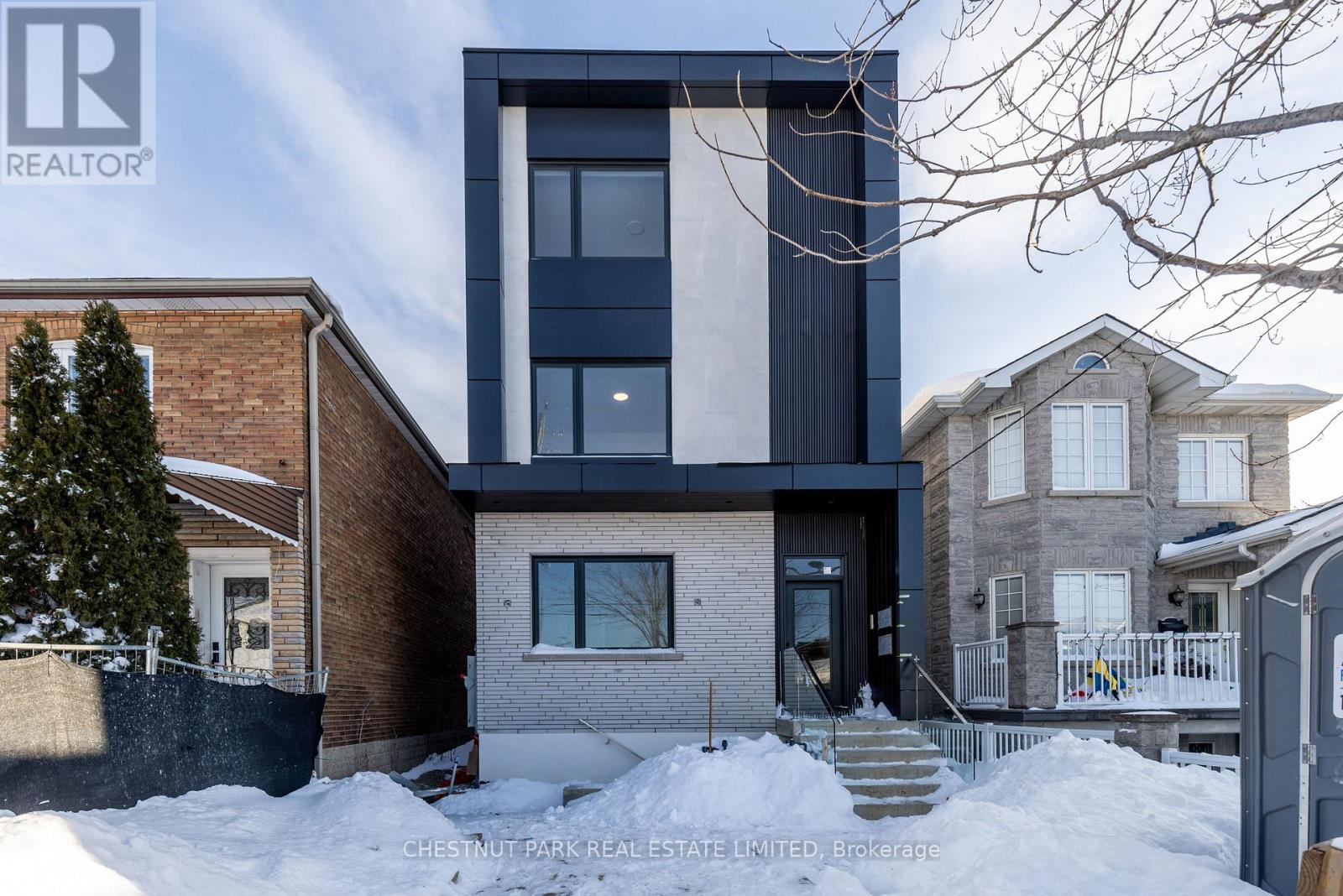 B - 29 Hatherley Road, Toronto (Caledonia-Fairbank), Ontario  M6E 1V8 - Photo 1 - W12749680