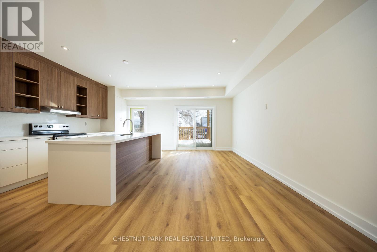 B - 29 Hatherley Road, Toronto (Caledonia-Fairbank), Ontario  M6E 1V8 - Photo 10 - W12749680