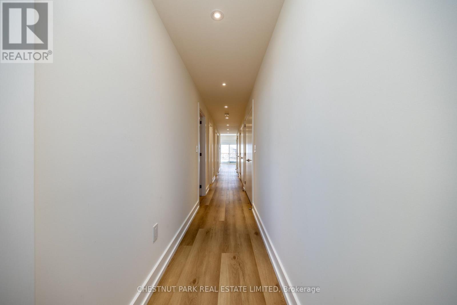 B - 29 Hatherley Road, Toronto (Caledonia-Fairbank), Ontario  M6E 1V8 - Photo 2 - W12749680