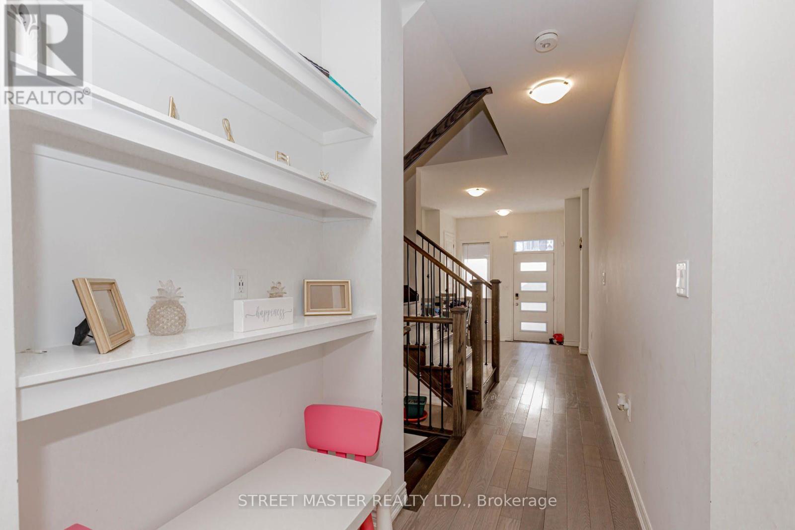 90 Keppel Circle, Brampton, Ontario  L7A 0B6 - Photo 10 - W12749734