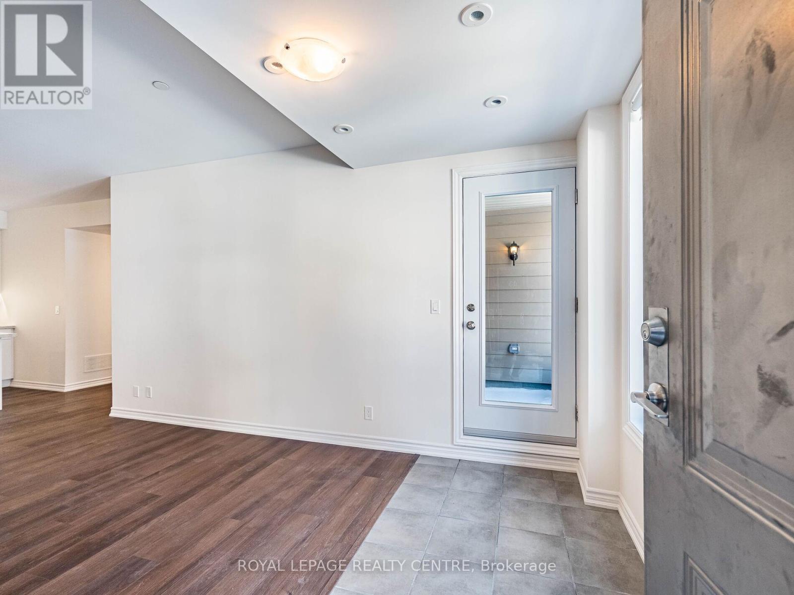 16 - 10 Carnation Avenue, Toronto, Ontario  M8V 0B8 - Photo 3 - W12749746