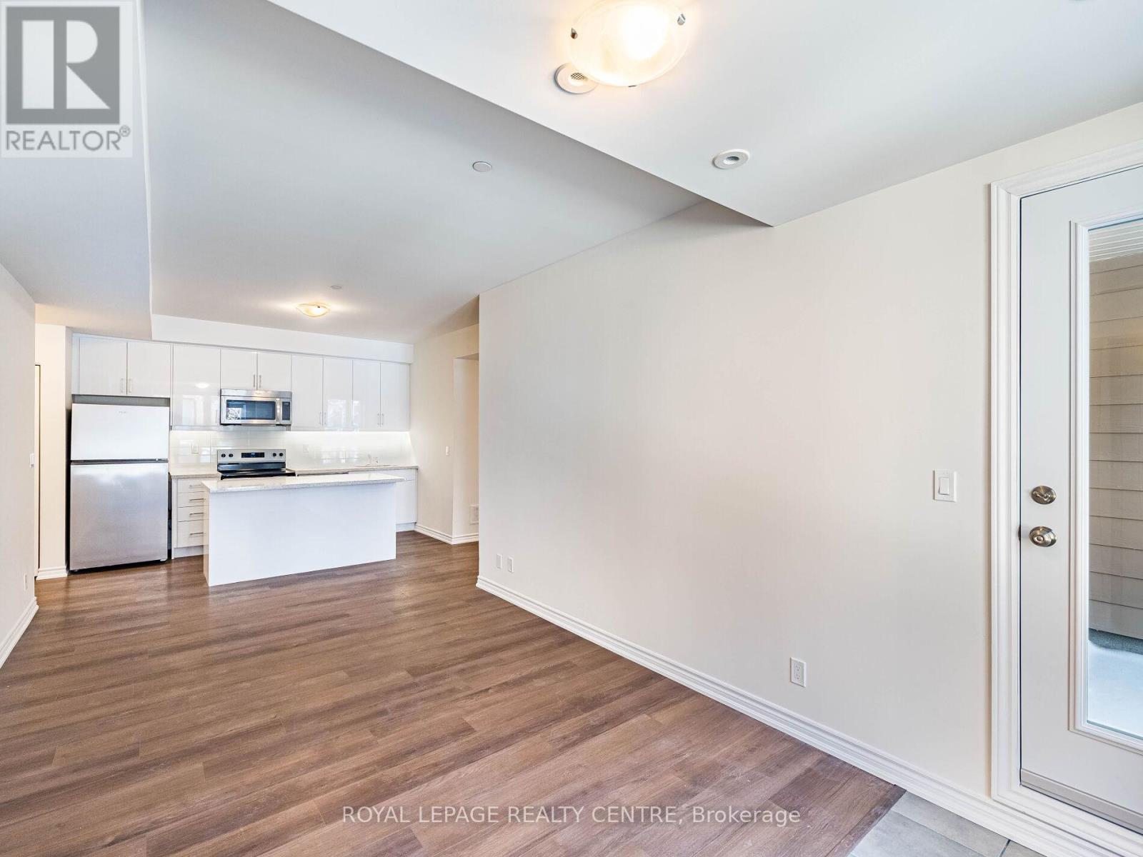 16 - 10 Carnation Avenue, Toronto, Ontario  M8V 0B8 - Photo 6 - W12749746