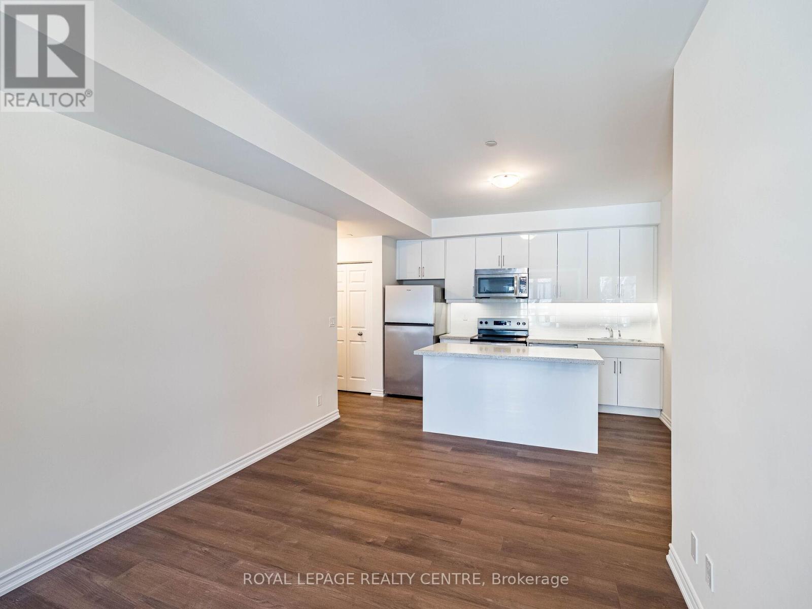 16 - 10 Carnation Avenue, Toronto, Ontario  M8V 0B8 - Photo 9 - W12749746