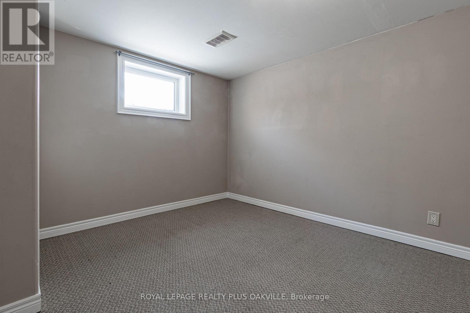 Lower - 415 Norrie Crescent, Burlington, Ontario  L7L 3S4 - Photo 11 - W12749772