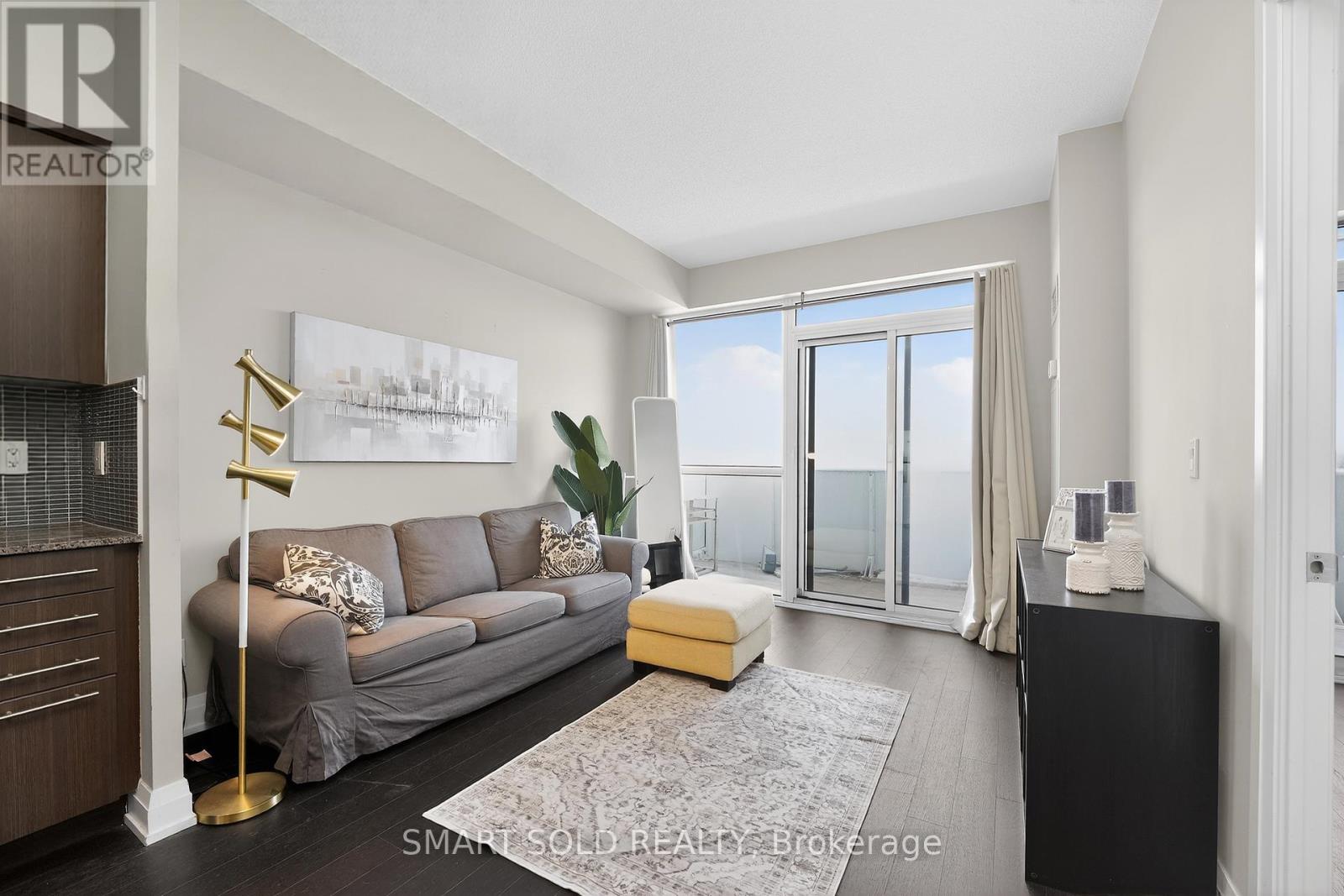 712 - 65 SPEERS ROAD, Oakville, Ontario