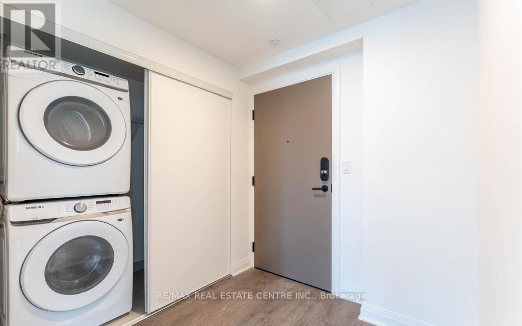 4207 - 4015 The Exchange Street E, Mississauga, Ontario  L5B 0N9 - Photo 4 - W12749782