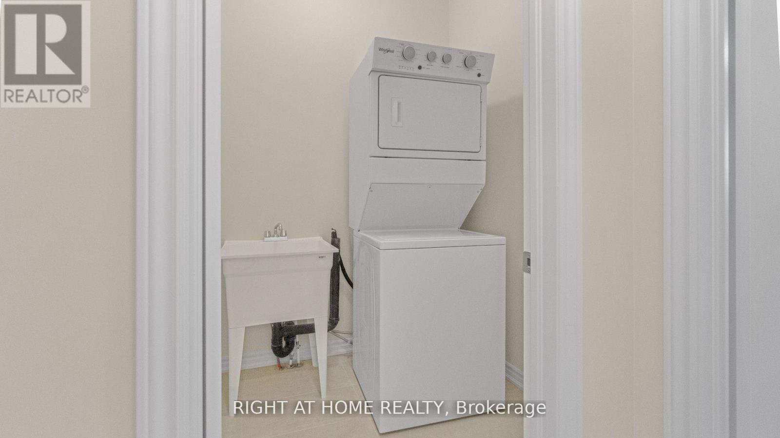 1428 Almonte Drive, Burlington, Ontario  L7P 0V8 - Photo 13 - W12749802