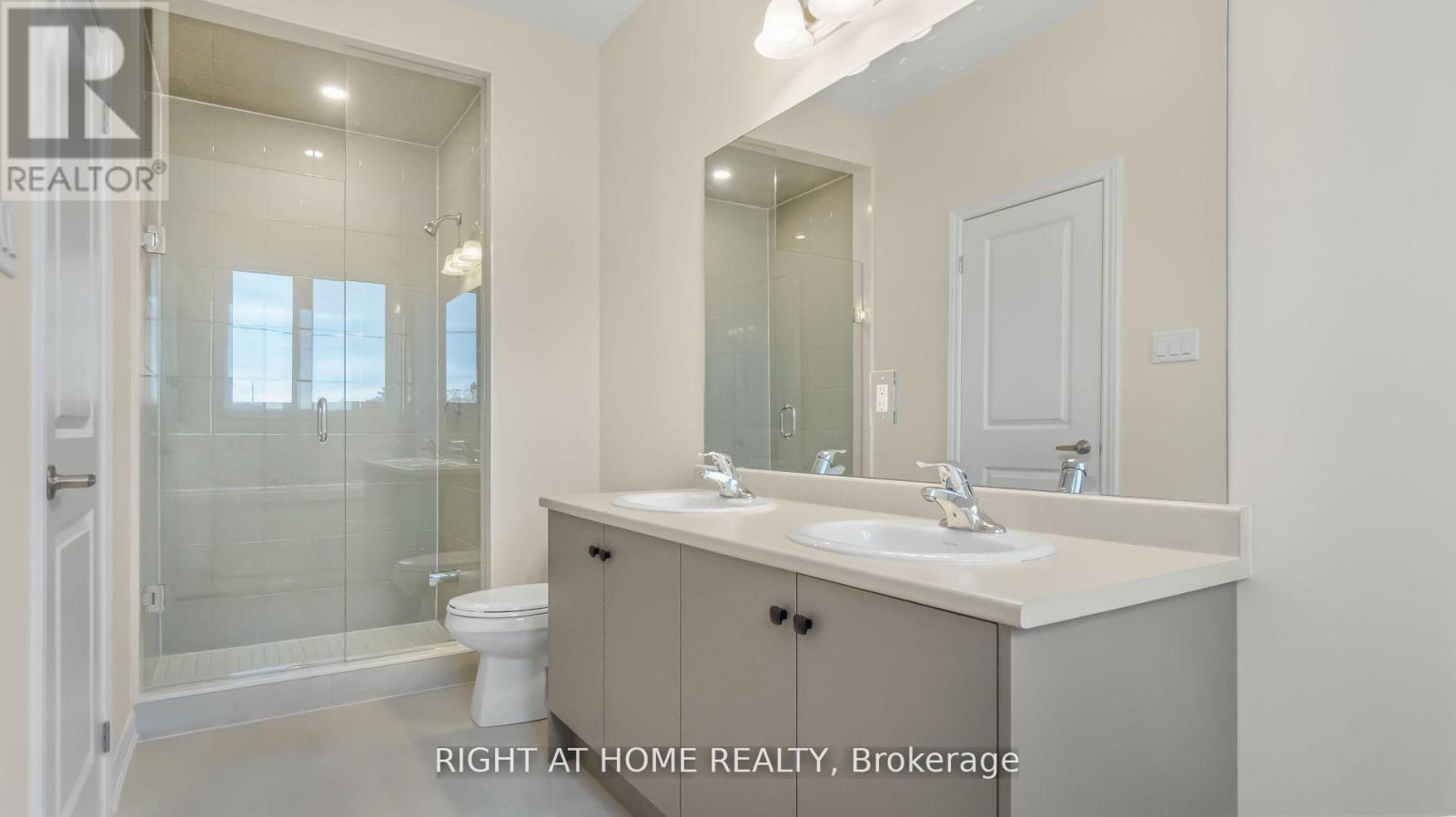 1428 Almonte Drive, Burlington, Ontario  L7P 0V8 - Photo 16 - W12749802