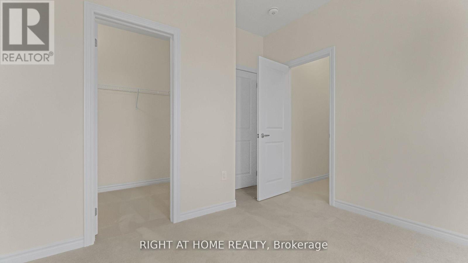 1428 Almonte Drive, Burlington, Ontario  L7P 0V8 - Photo 19 - W12749802