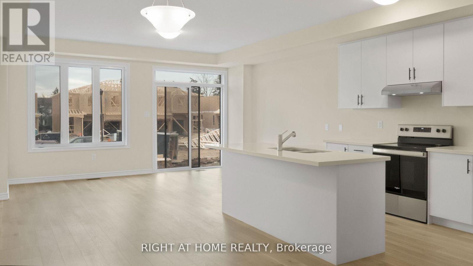 1428 Almonte Drive, Burlington, Ontario  L7P 0V8 - Photo 7 - W12749802