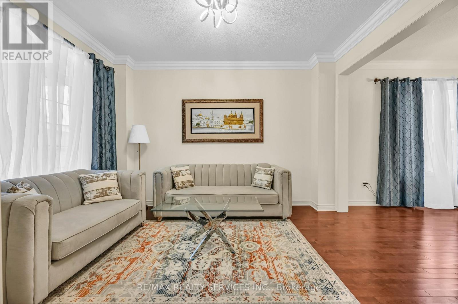 3 Bellcrest Road, Brampton, Ontario  L6Y 2M7 - Photo 5 - W12749882