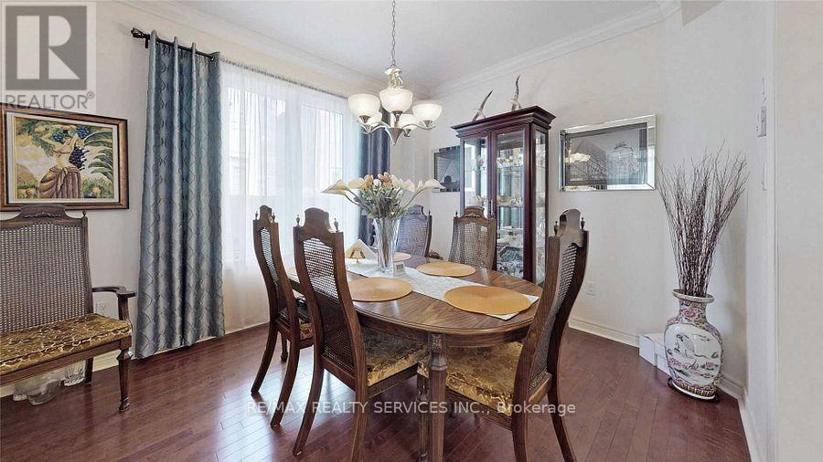 3 Bellcrest Road, Brampton, Ontario  L6Y 2M7 - Photo 9 - W12749882