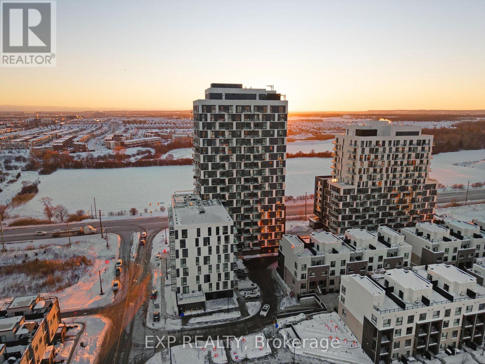 1611 - 335 Wheat Boom Dr Drive E, Oakville, Ontario  L6H 7Y1 - Photo 2 - W12749894