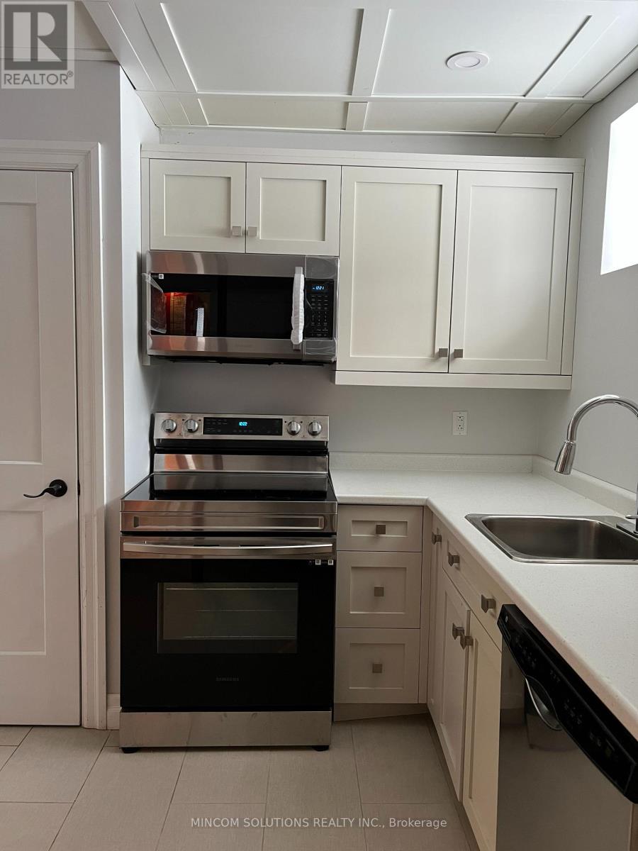 Lower - 20 Park Road, Tiny, Ontario  L0L 1P0 - Photo 3 - S12749156