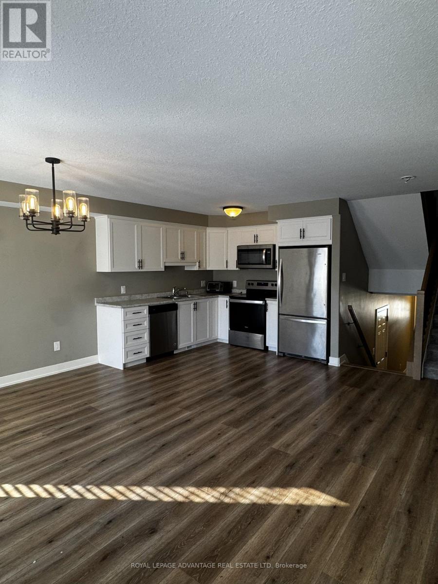 5 Staples Boulevard, Smiths Falls, Ontario  K7A 0A2 - Photo 4 - X12523920