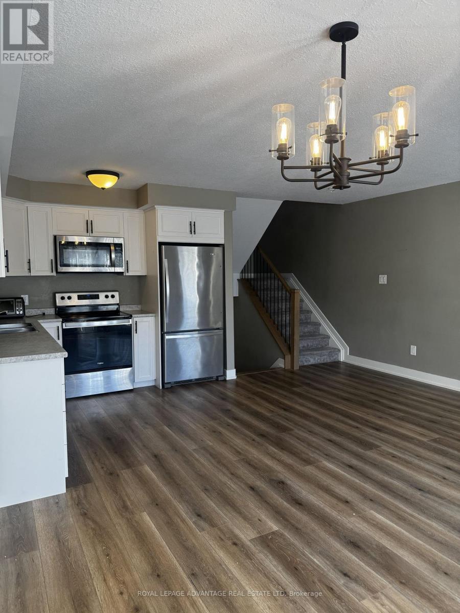 5 Staples Boulevard, Smiths Falls, Ontario  K7A 0A2 - Photo 7 - X12523920