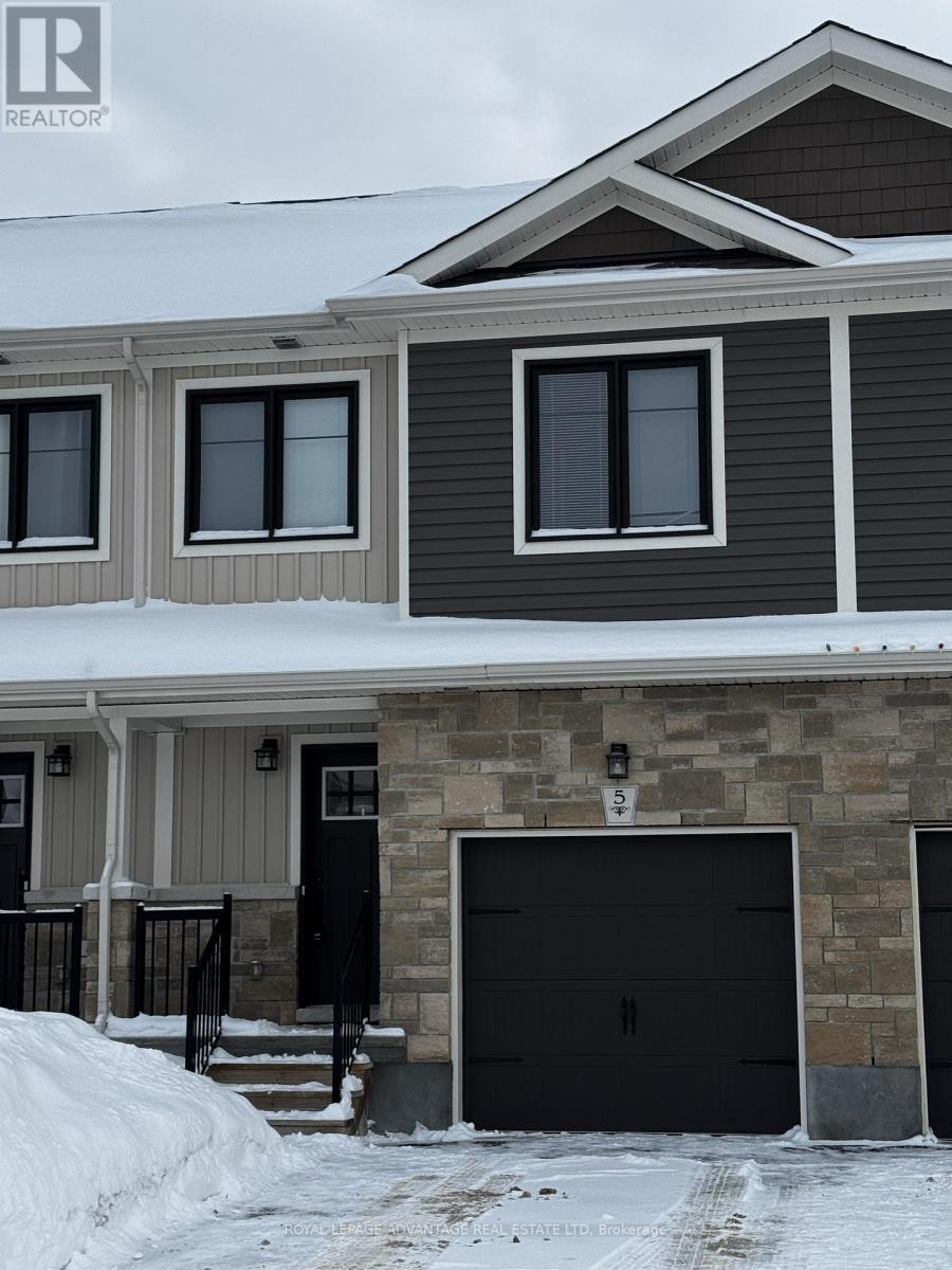 5 STAPLES BOULEVARD, Smiths Falls, Ontario