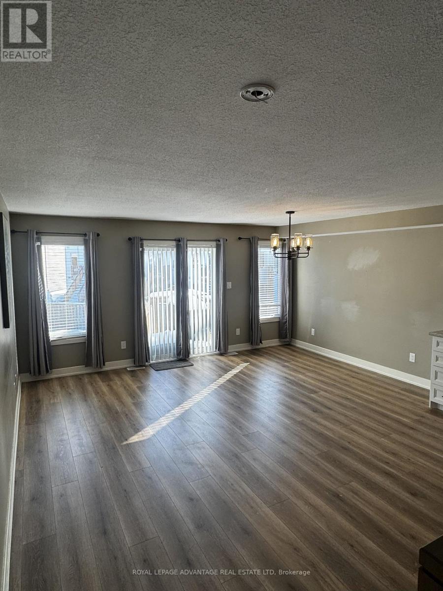 5 Staples Boulevard, Smiths Falls, Ontario  K7A 0A2 - Photo 5 - X12523920