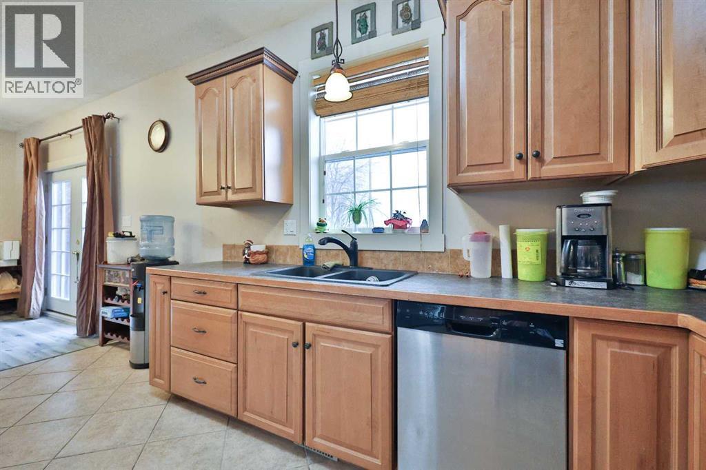 501 6 Avenue, Warner, Alberta  T0K 2L0 - Photo 19 - A2279254