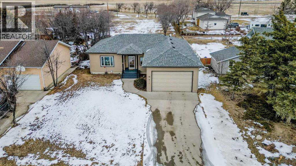 501 6 Avenue, Warner, Alberta  T0K 2L0 - Photo 2 - A2279254