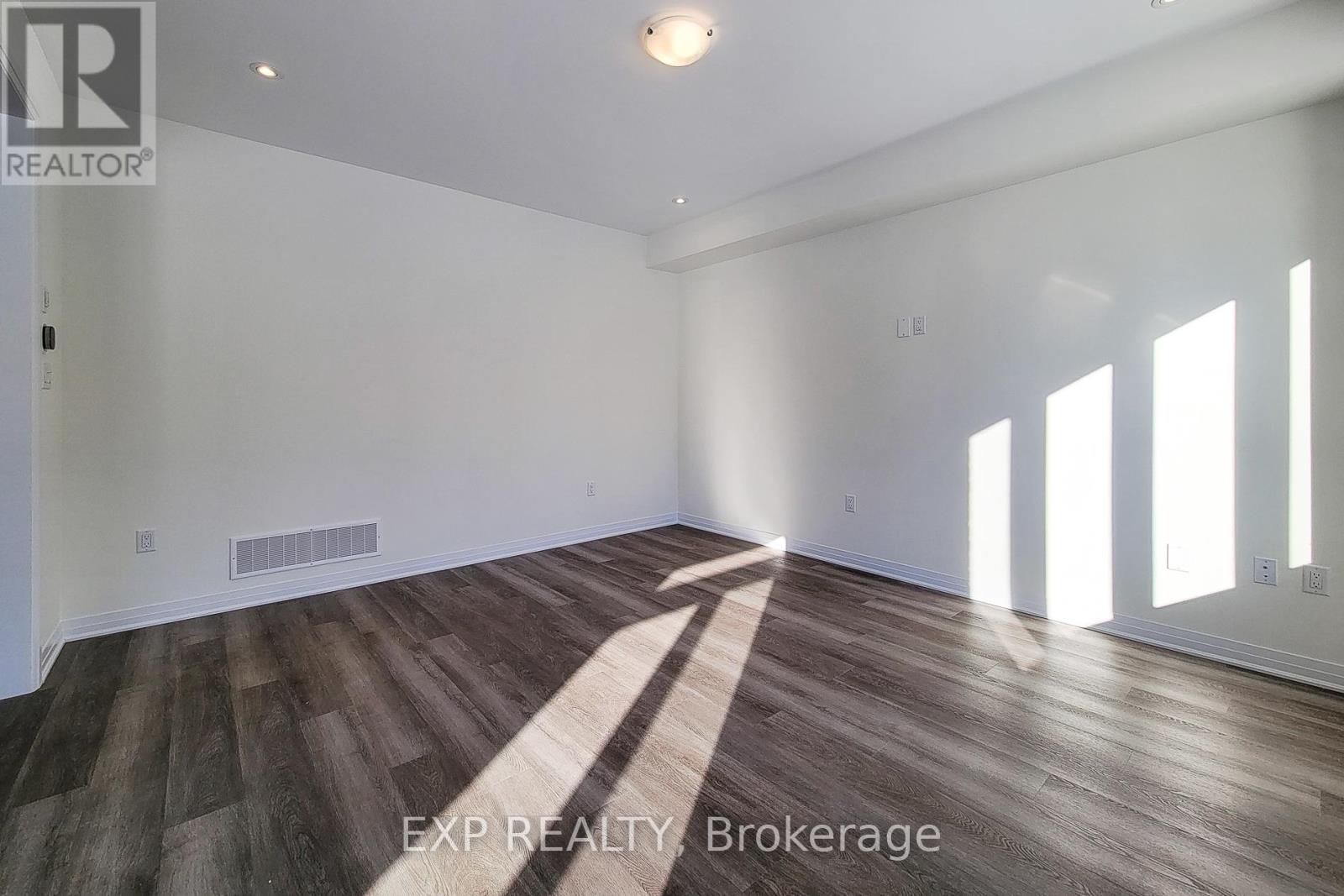 31 Turnbull Drive, Brantford, Ontario  N3T 0K4 - Photo 9 - X12749686