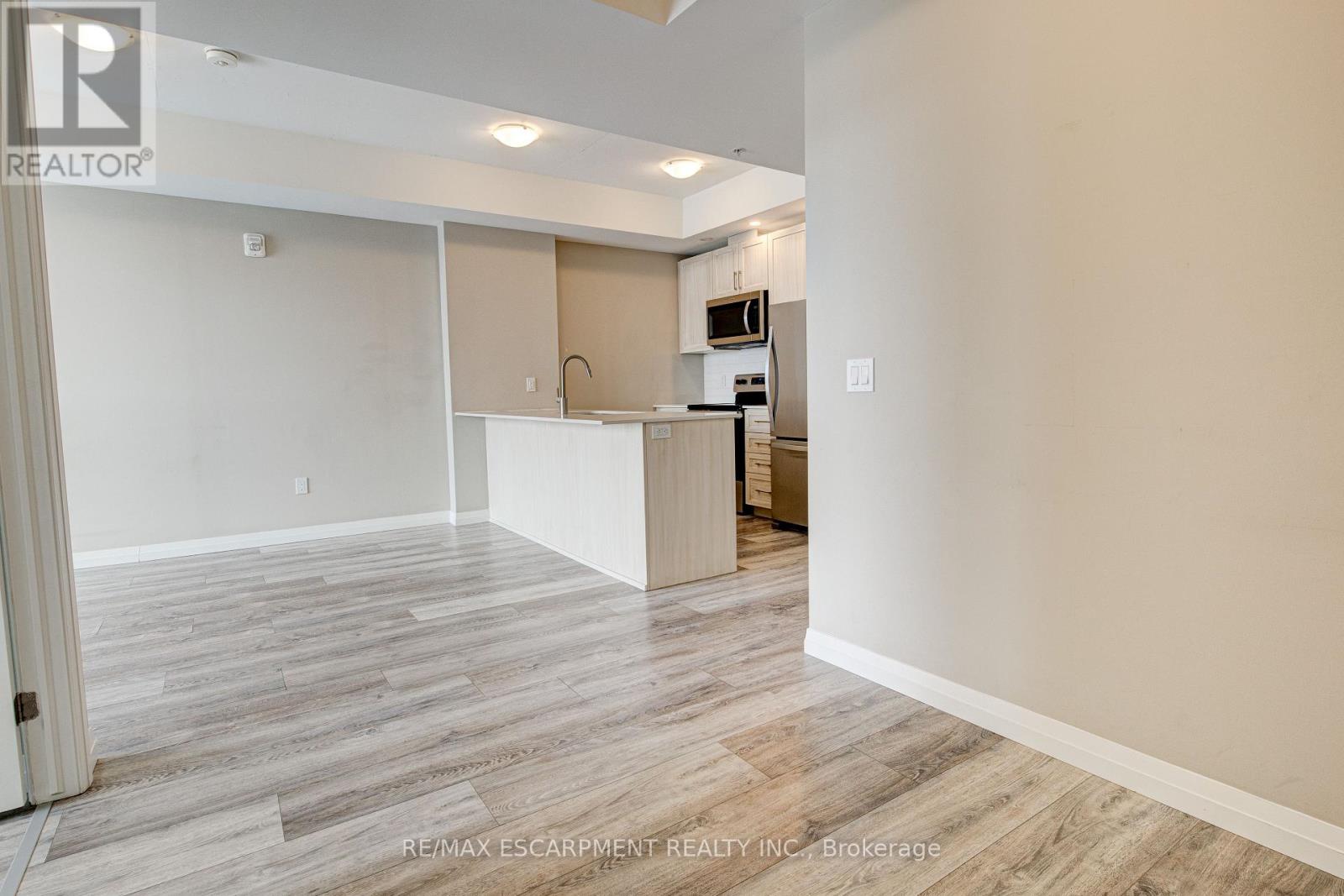 1007 - 108 Garment Street, Waterloo, Ontario  N2G 0E2 - Photo 11 - X12749814