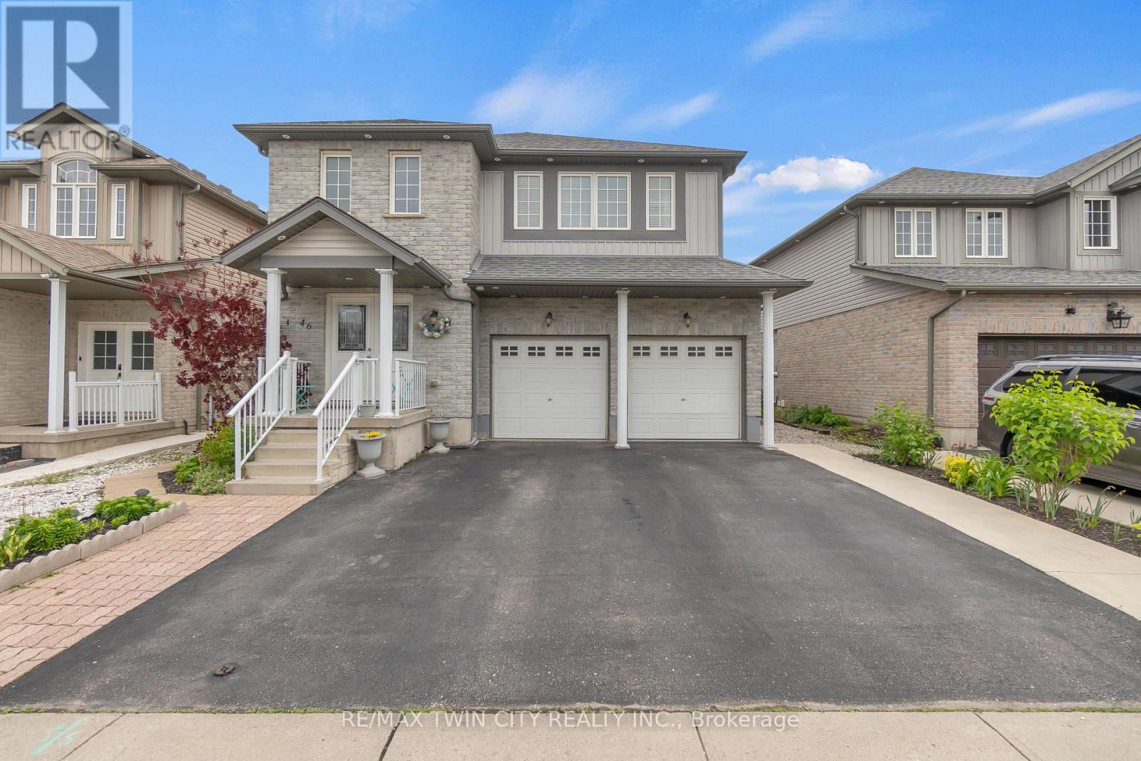 46 Woodbine Avenue, Kitchener, Ontario  N2R 1V1 - Photo 2 - X12749816