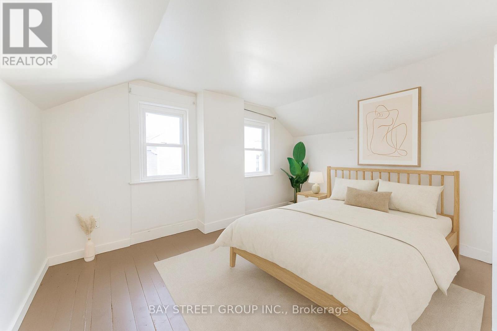 64 Sherbourne Street, Port Hope, Ontario  L1A 1H2 - Photo 8 - X12749888