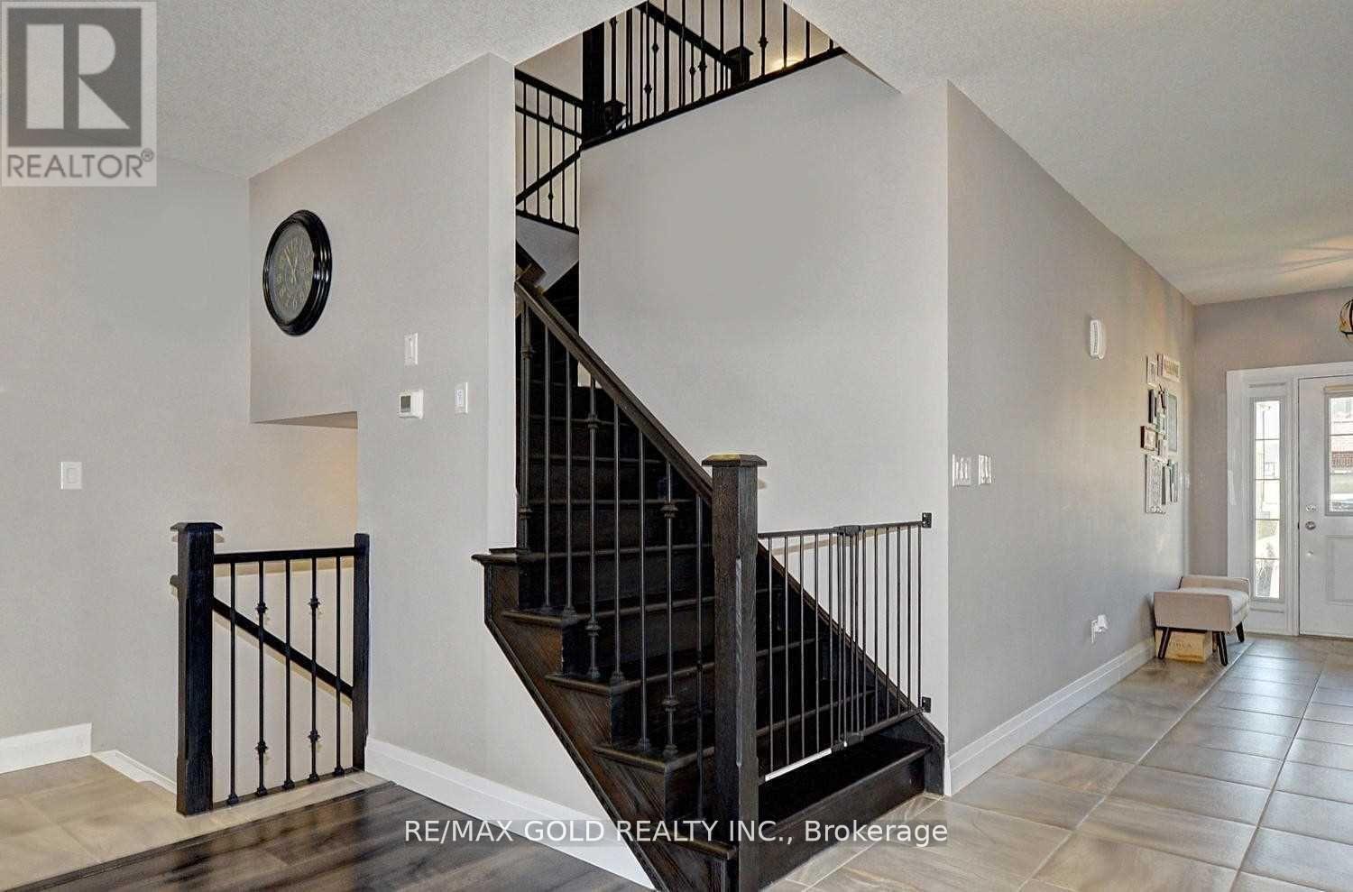 Upper - 201 Tall Grass Crescent, Kitchener, Ontario  N2P 0G6 - Photo 13 - X12749928