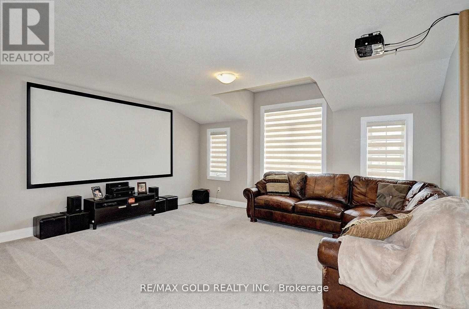 Upper - 201 Tall Grass Crescent, Kitchener, Ontario  N2P 0G6 - Photo 7 - X12749928