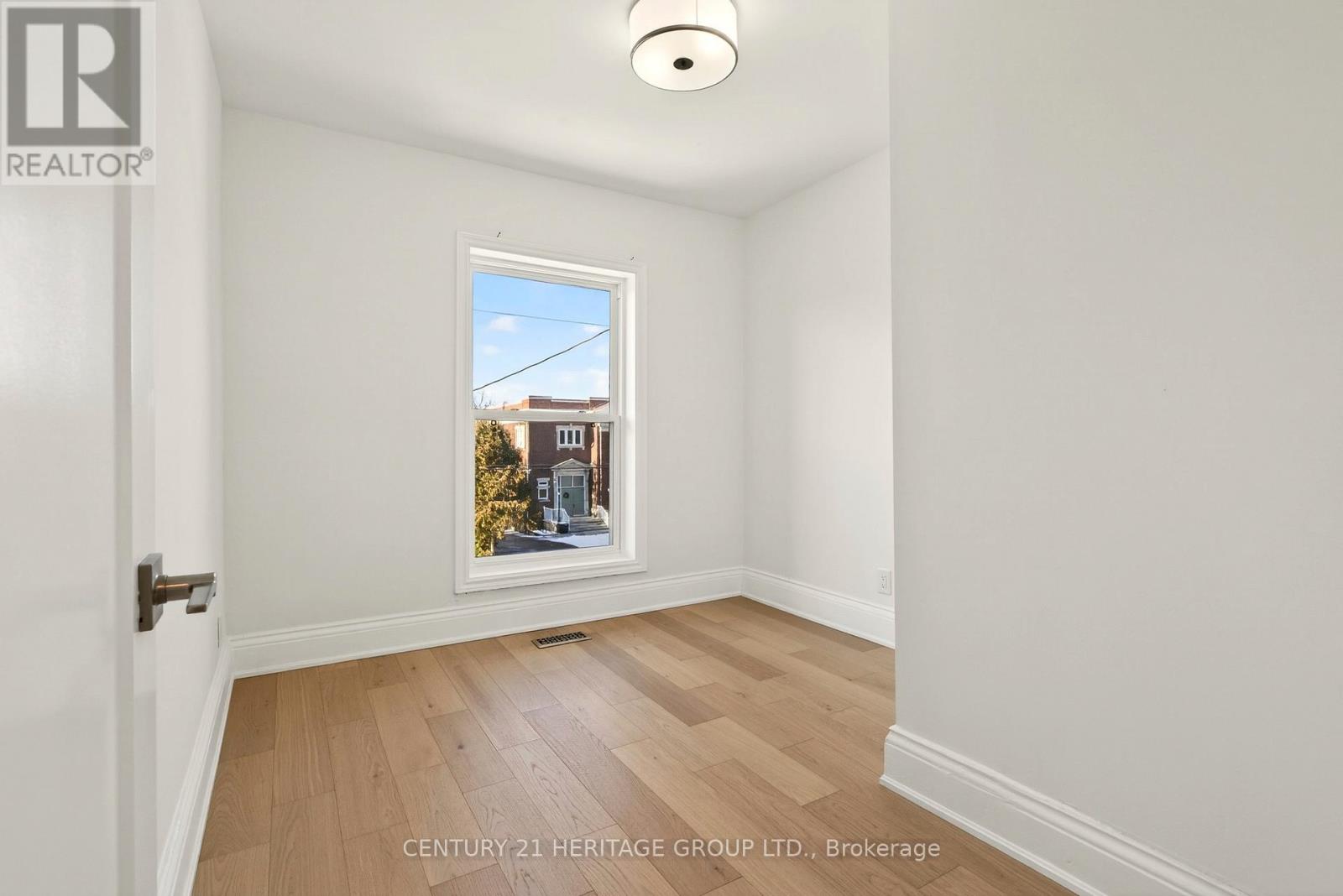 295 Locke Street S, Hamilton, Ontario  L8P 4C3 - Photo 15 - X12749940