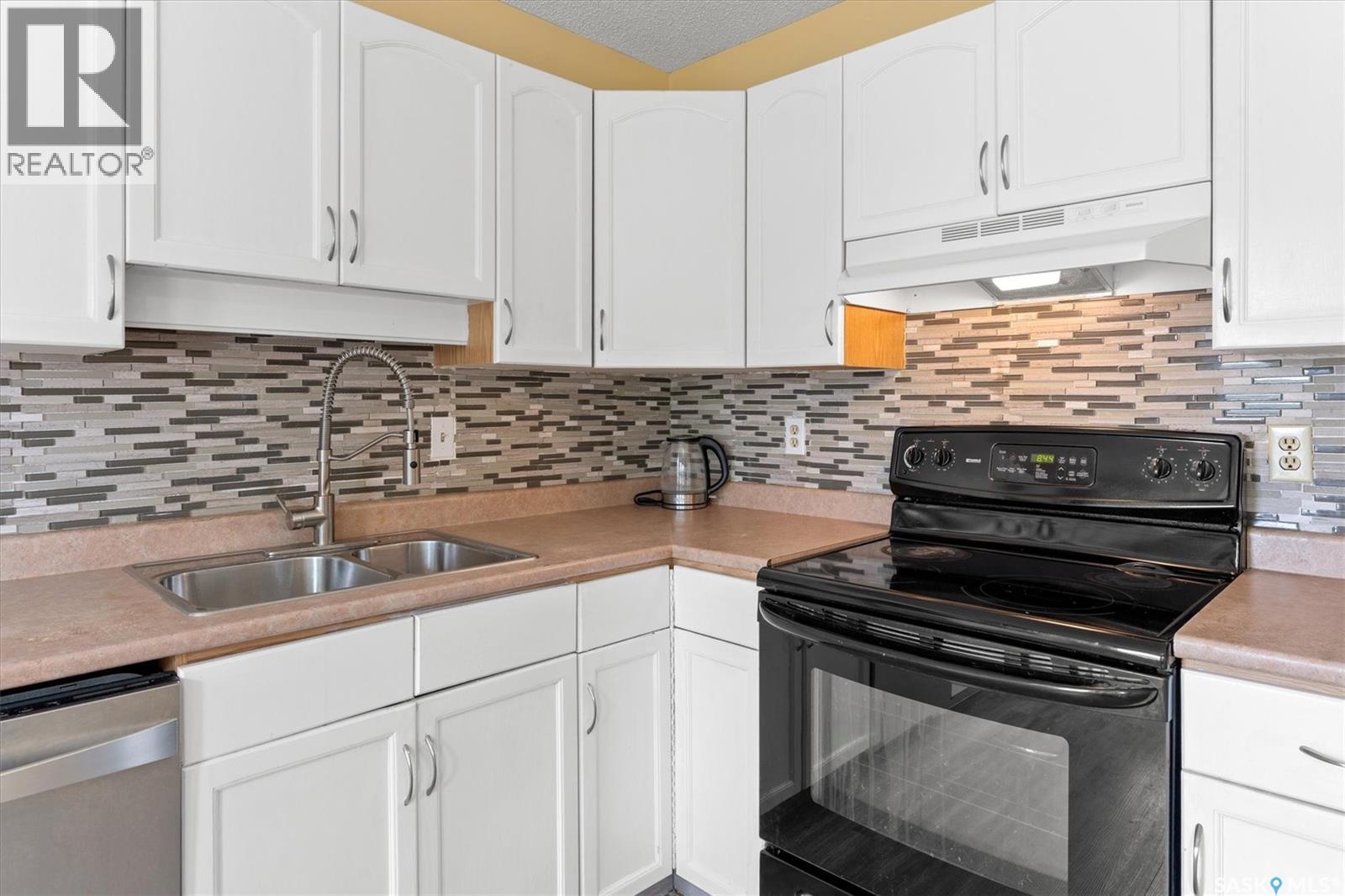 107 610 Perehudoff Crescent, Saskatoon, Saskatchewan  S7N 4H5 - Photo 9 - SK027809