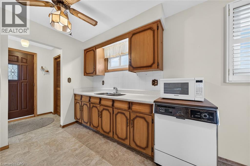 90 Pottruff Road N, Hamilton, Ontario  L8H 2M1 - Photo 8 - 40793842