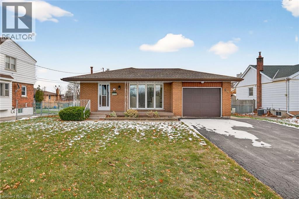 90 POTTRUFF Road N, Hamilton, Ontario