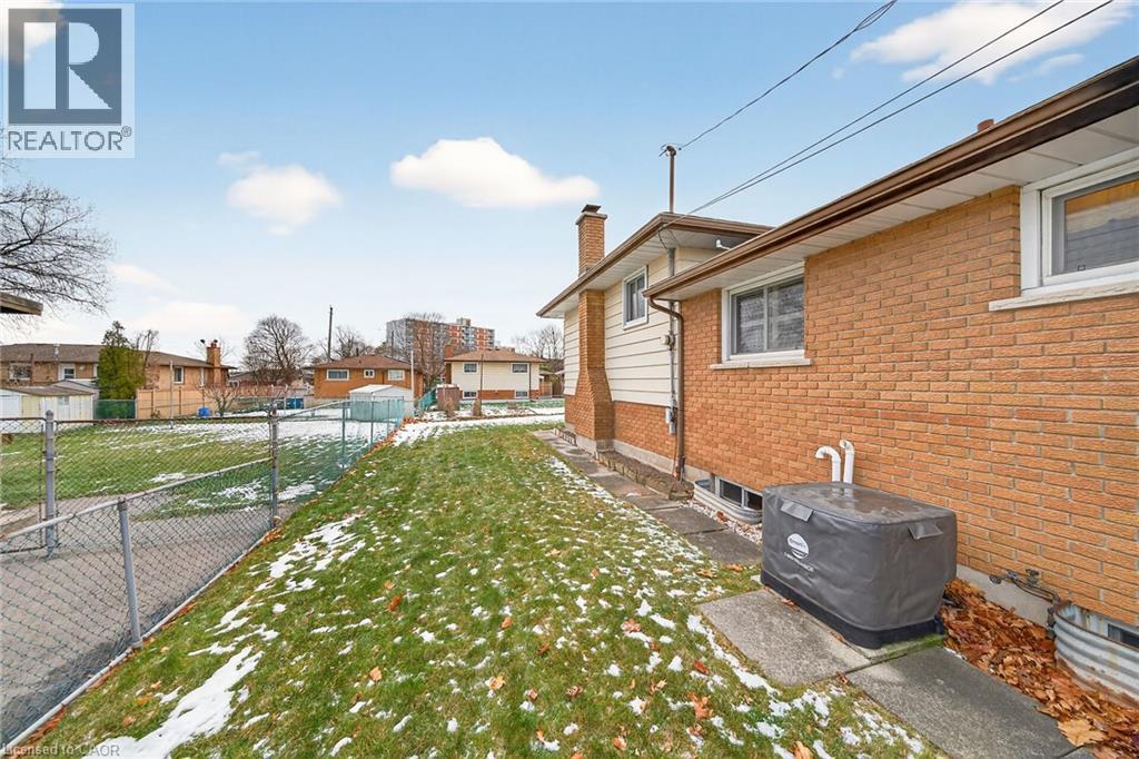 90 Pottruff Road N, Hamilton, Ontario  L8H 2M1 - Photo 46 - 40793842