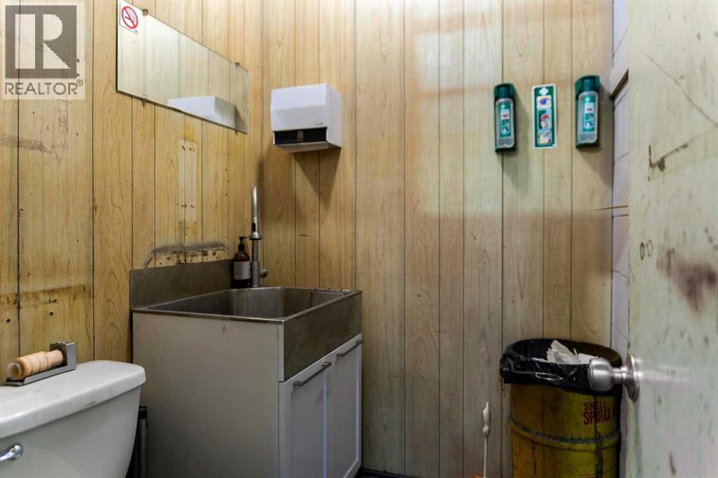 5013 48 Street, Camrose, Alberta  T4V 1L9 - Photo 40 - A2274466