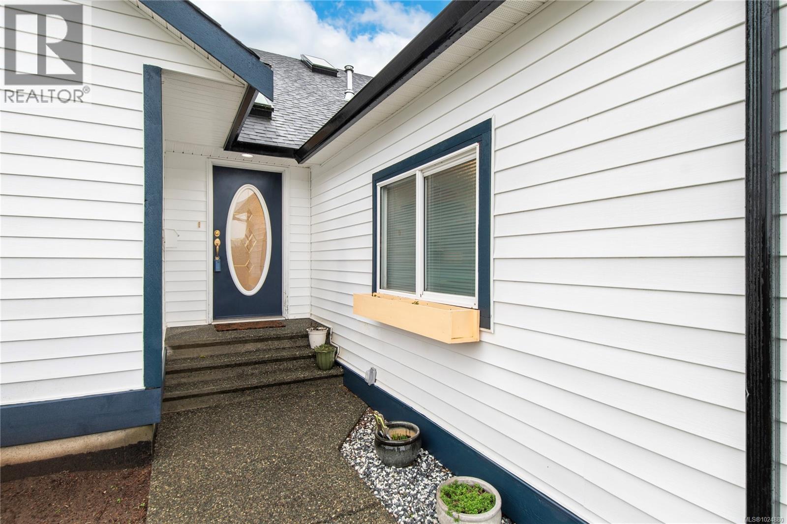 525 Cove Pl, Campbell River, British Columbia  V9W 7Z6 - Photo 2 - 1024880