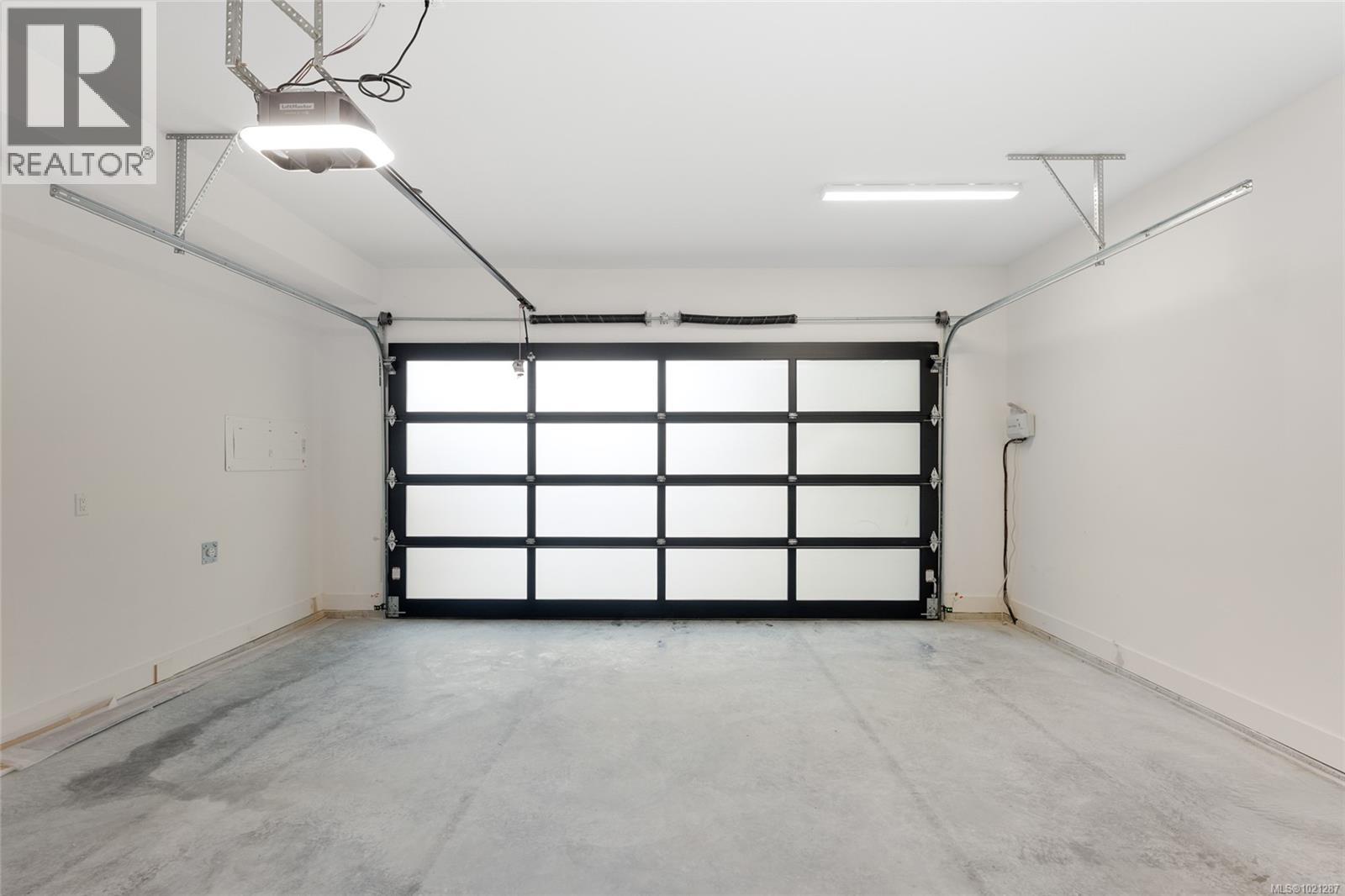 2293 Adela Pl, Sidney, British Columbia  V8L 1R2 - Photo 32 - 1021287