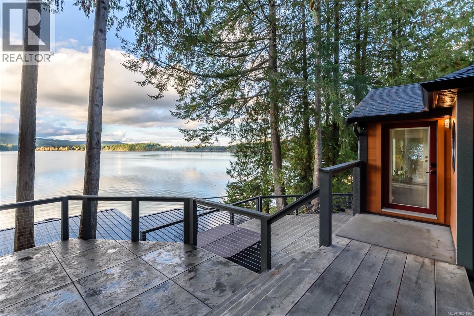 111 Horbury Rd, Cumberland, British Columbia  V0R 1S0 - Photo 6 - 1024802