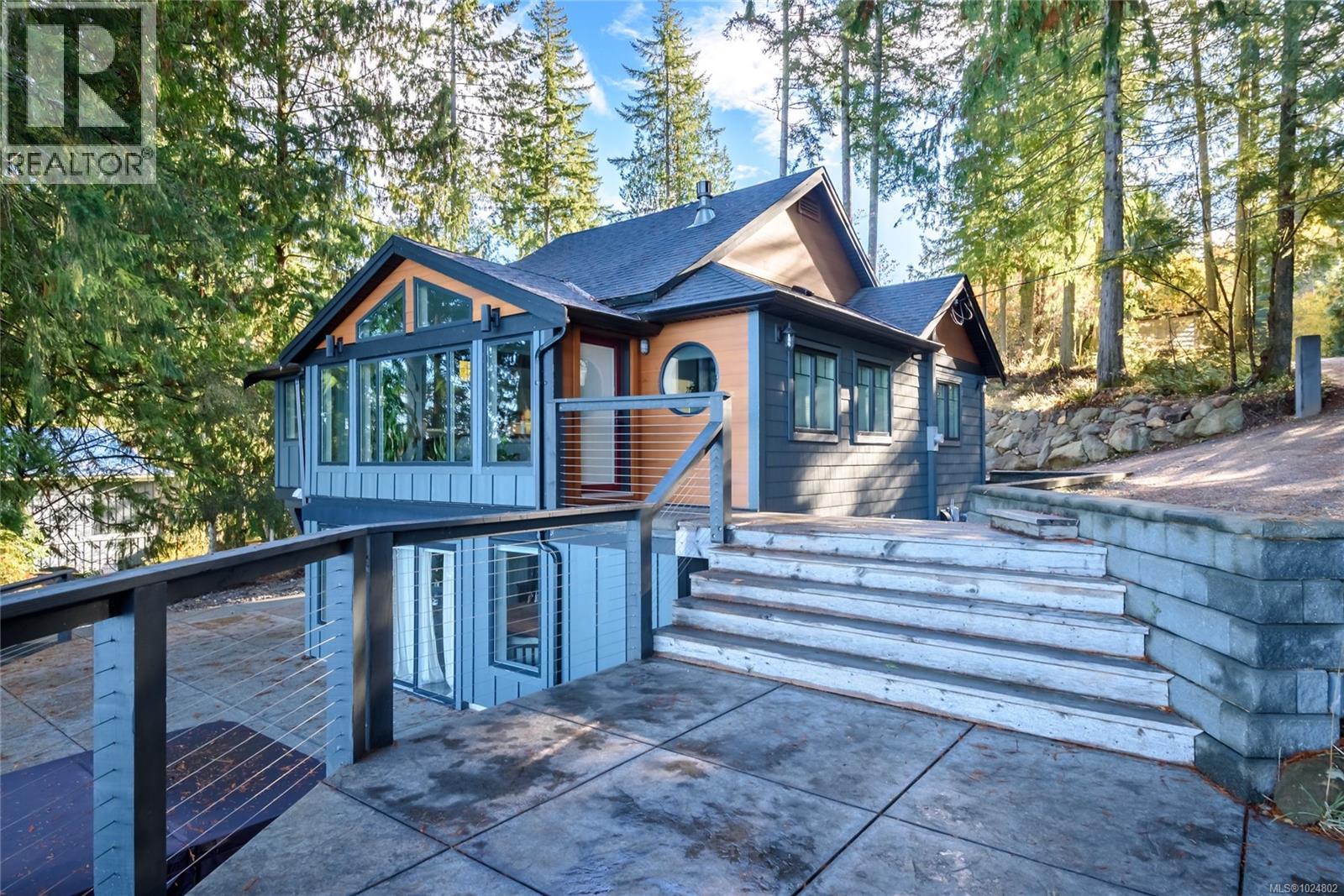 111 Horbury Rd, Cumberland, British Columbia  V0R 1S0 - Photo 3 - 1024802