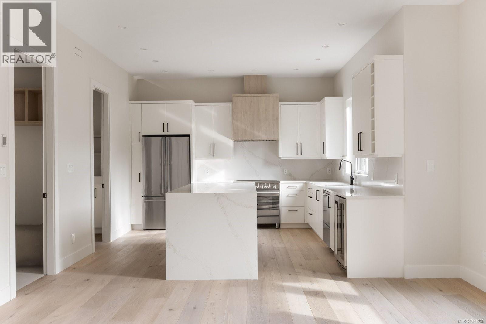 2295 Adela Pl, Sidney, British Columbia  V8L 1R2 - Photo 9 - 1021289