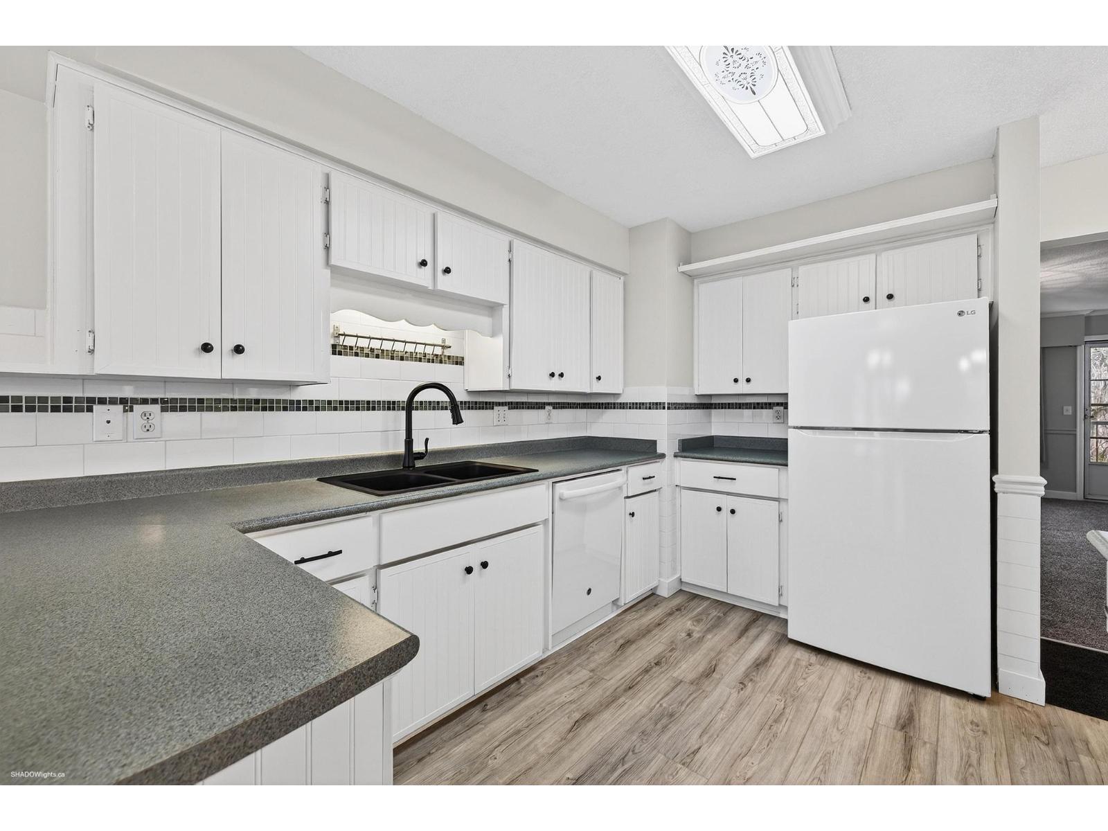 61 32959 George Ferguson Way, Abbotsford, British Columbia  V2S 7W9 - Photo 3 - R3085200