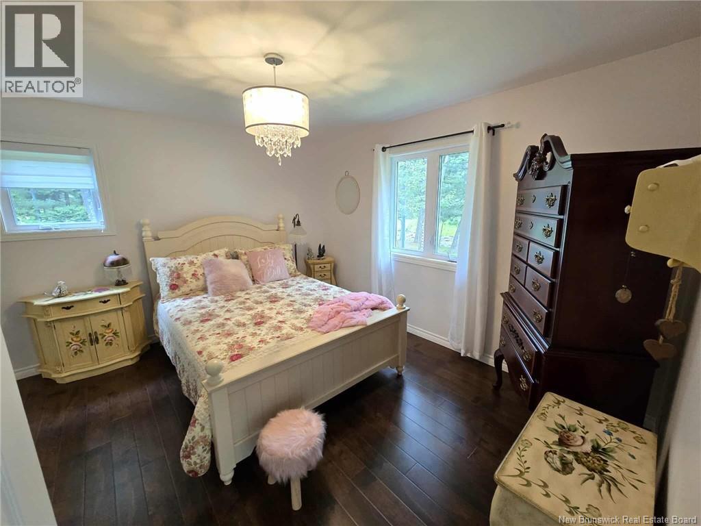 398 Linda Street, Beresford, New Brunswick  E8K 2C9 - Photo 24 - NB133034