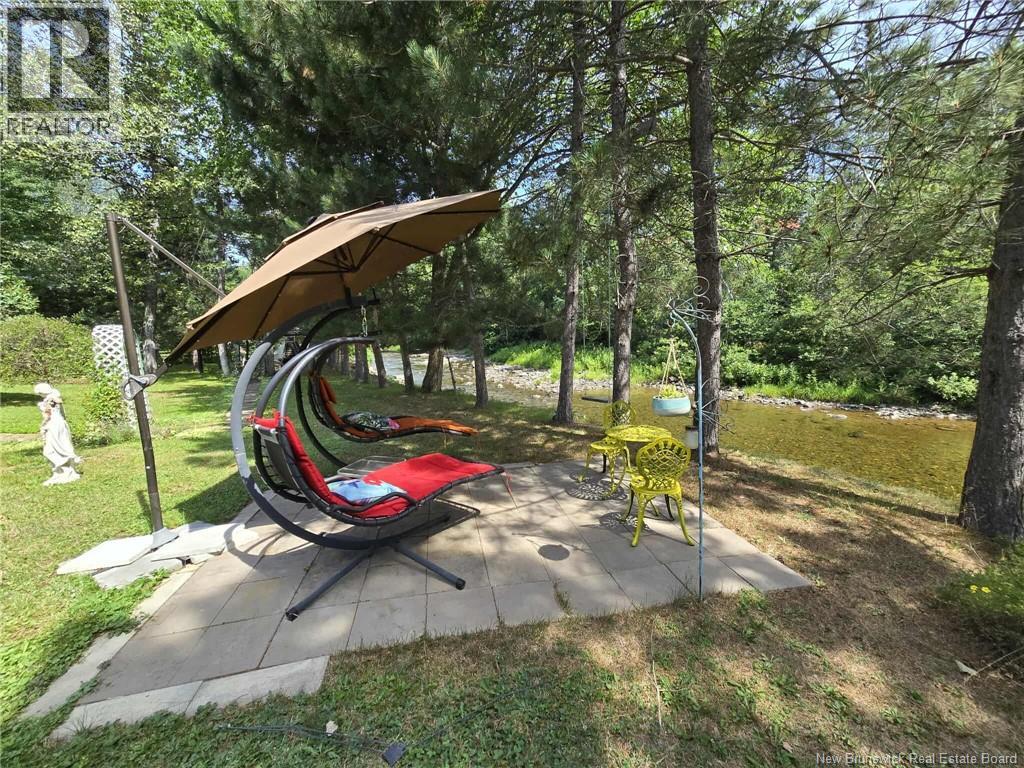 398 Linda Street, Beresford, New Brunswick  E8K 2C9 - Photo 31 - NB133034