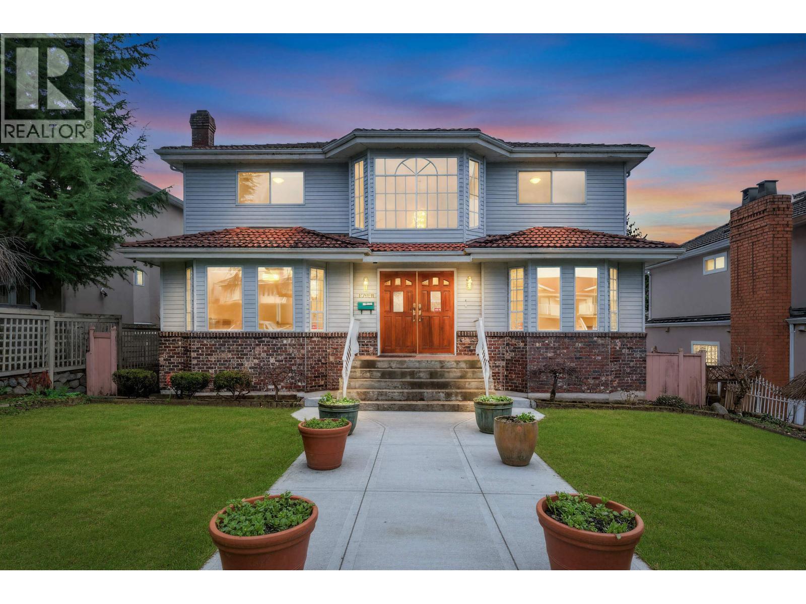 2068 Scarboro Avenue, Vancouver, British Columbia  V5P 2L3 - Photo 2 - R3085299