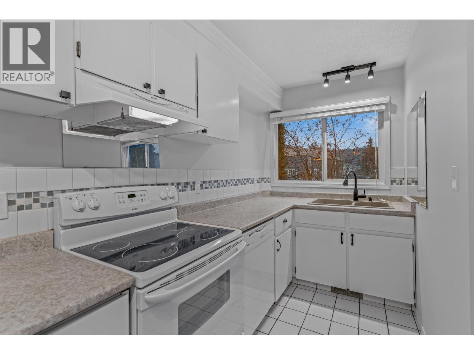 125 101 Tabor Boulevard, Prince George, British Columbia  V2M 6Y1 - Photo 12 - R3085449