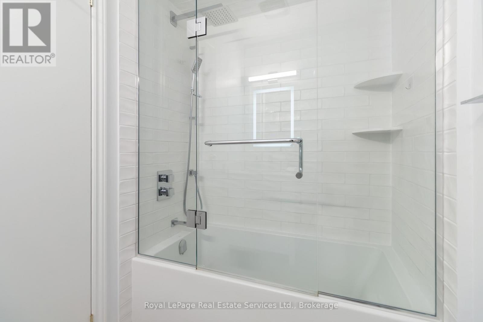 1236 Mccraney Street E, Oakville, Ontario  L6H 4S6 - Photo 29 - W12750020