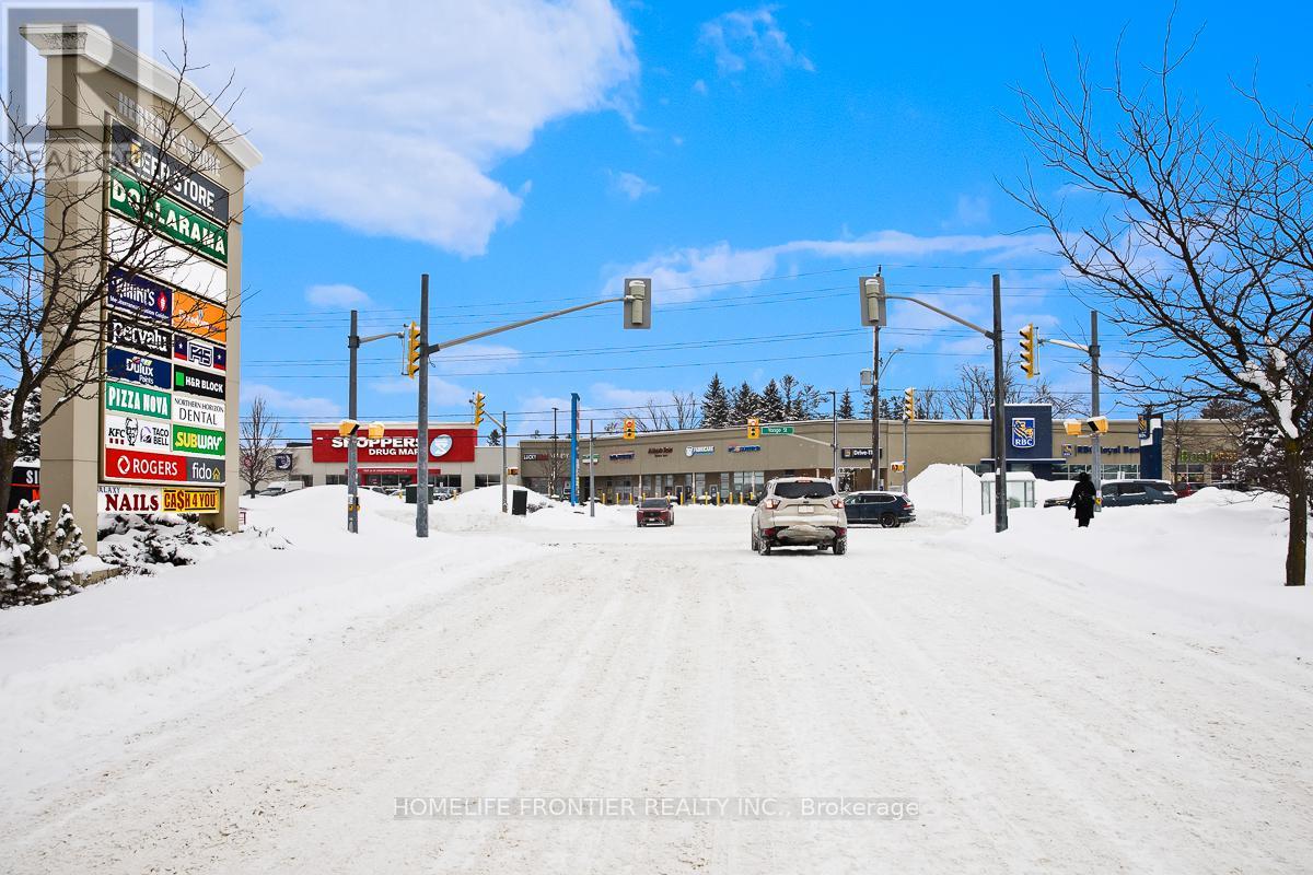 642 Yonge Street, Barrie, Ontario  L4N 4E6 - Photo 18 - S12730838