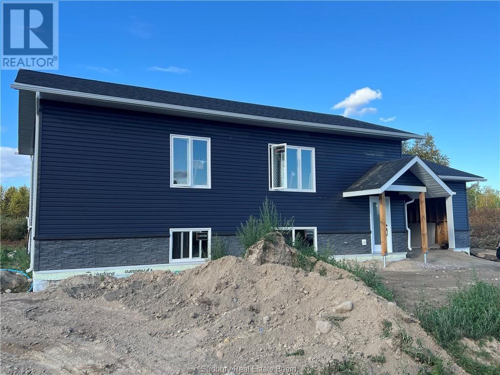 6 Parkview Street, St. Charles, Ontario  P0M 2W0 - Photo 4 - 2126292