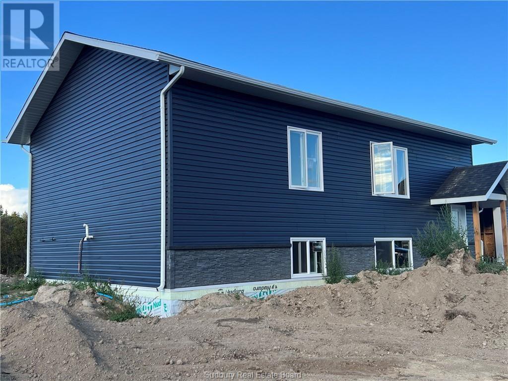 6 Parkview Street, St. Charles, Ontario  P0M 2W0 - Photo 5 - 2126292